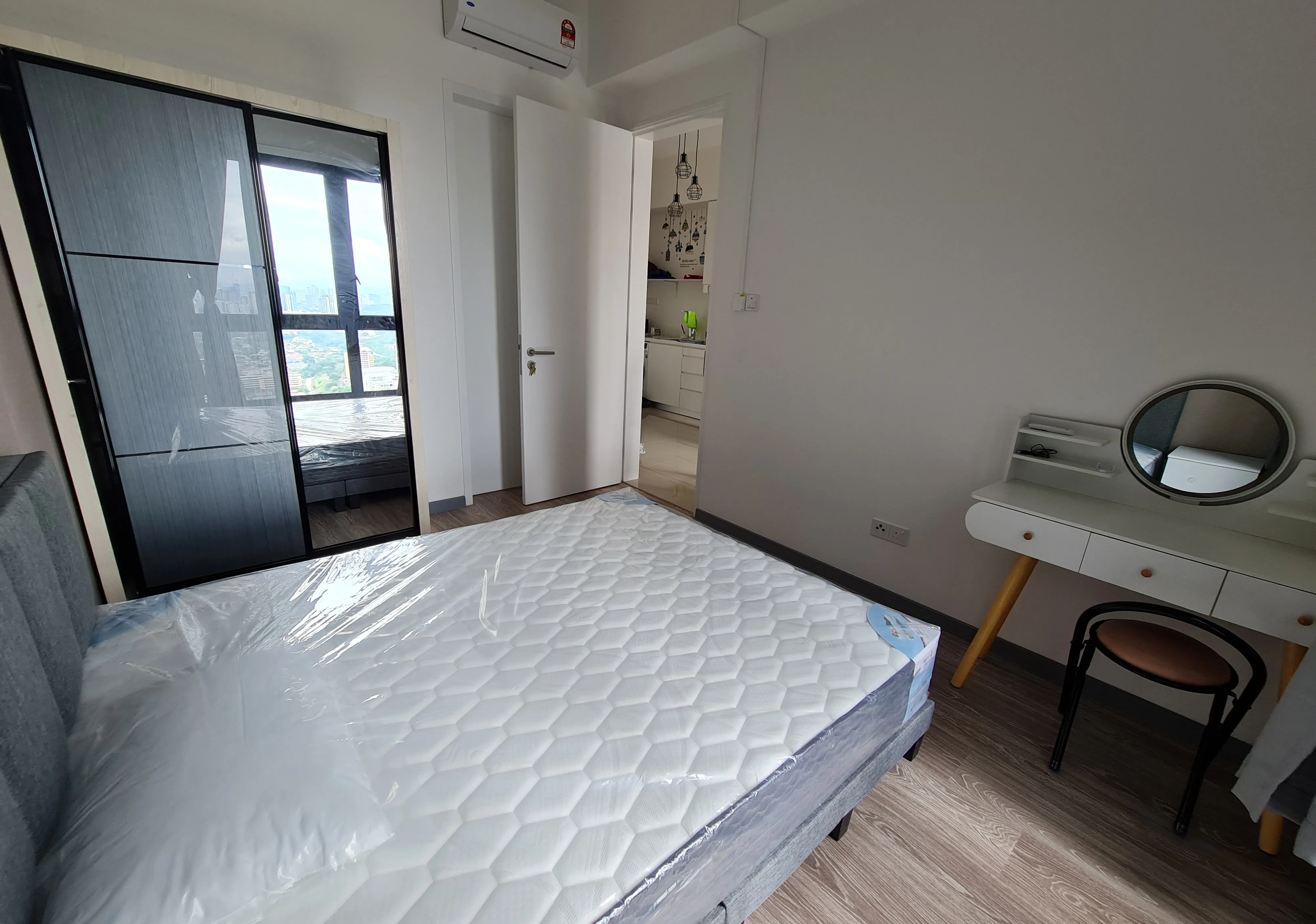 SouthLink Lifestyle Apartments unit property photo 4