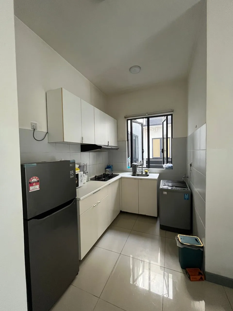 South View Serviced Apartments unit property photo 4