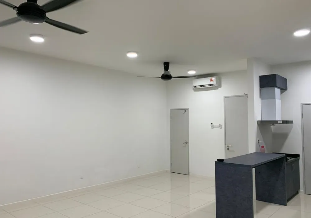 Inwood Residences unit property photo 2