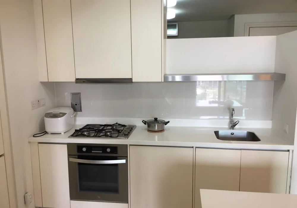 Hampshire Place unit property photo 2