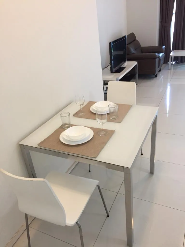 Hampshire Place unit property photo 12