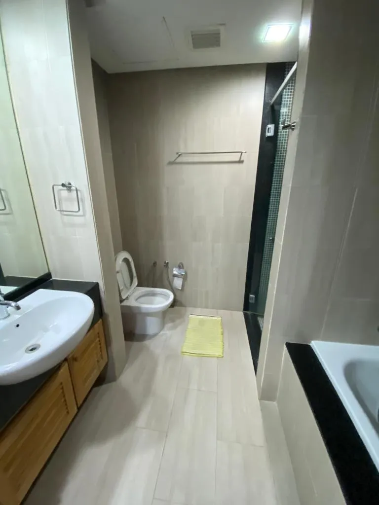 The Capsquare Residences unit property photo 35