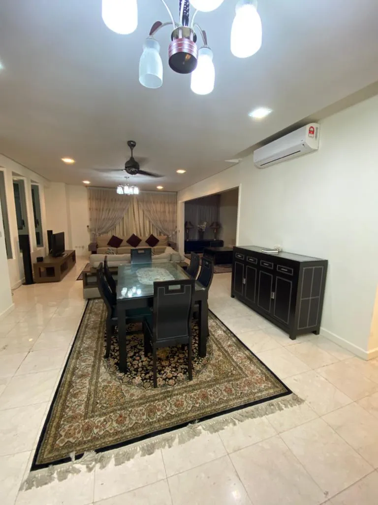 The Capsquare Residences unit property photo 43