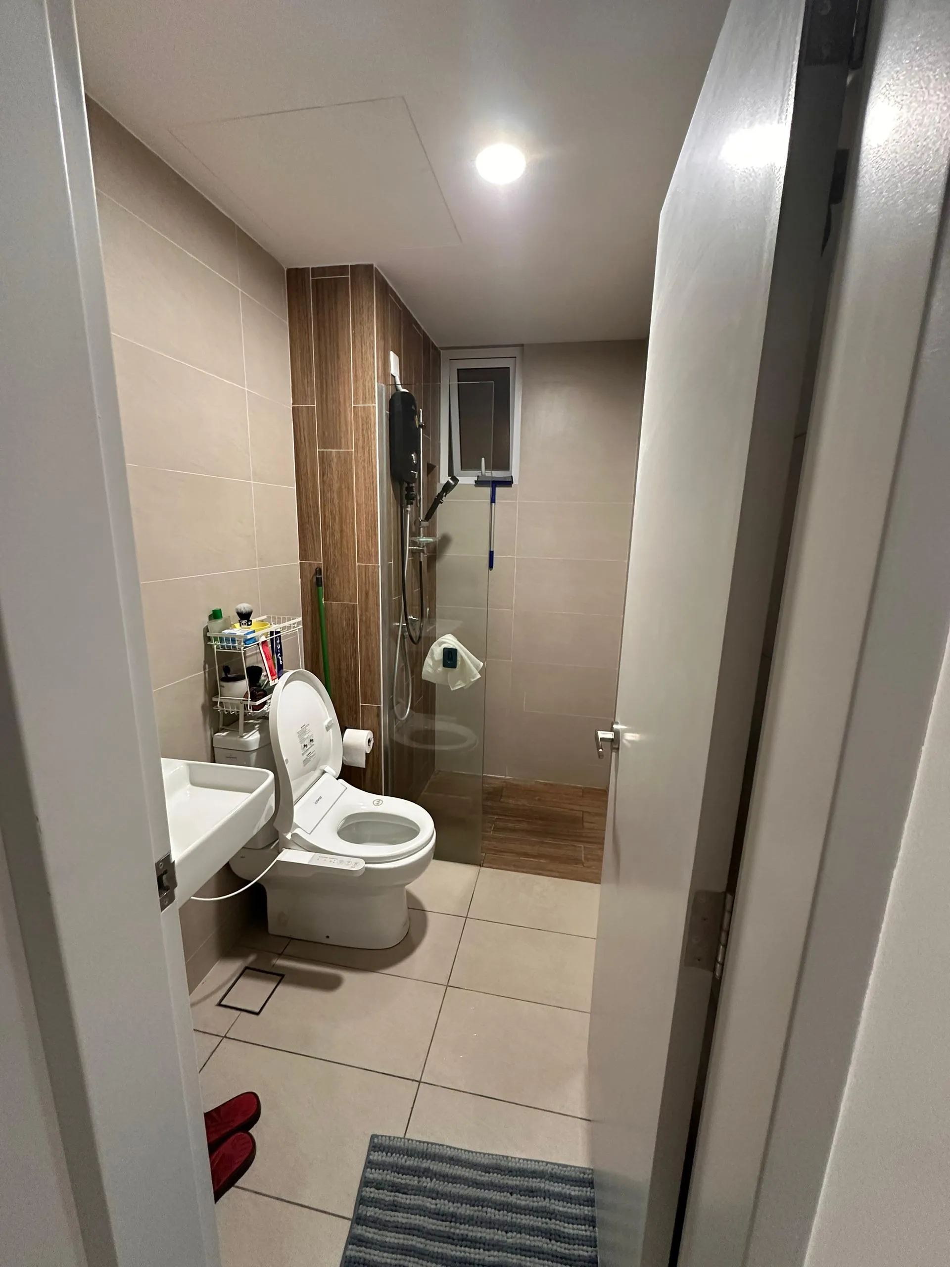 Ryan & Miho unit property photo 4