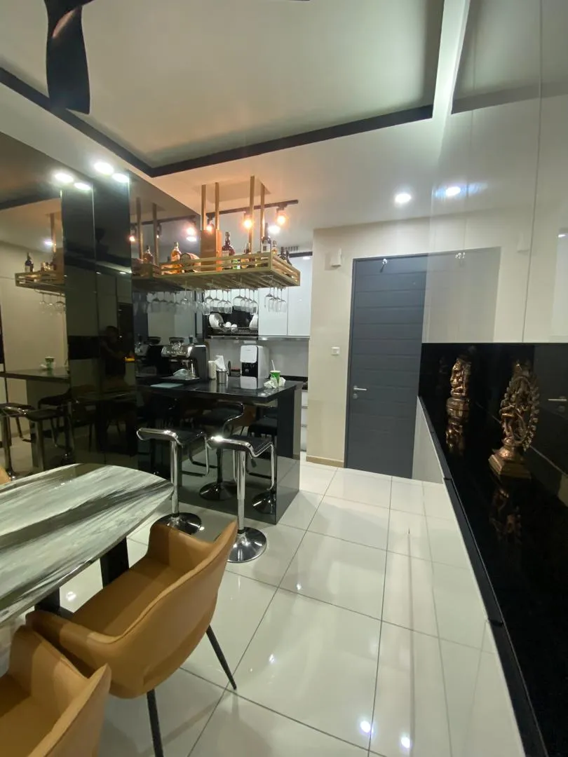 Ryan & Miho unit property photo 12