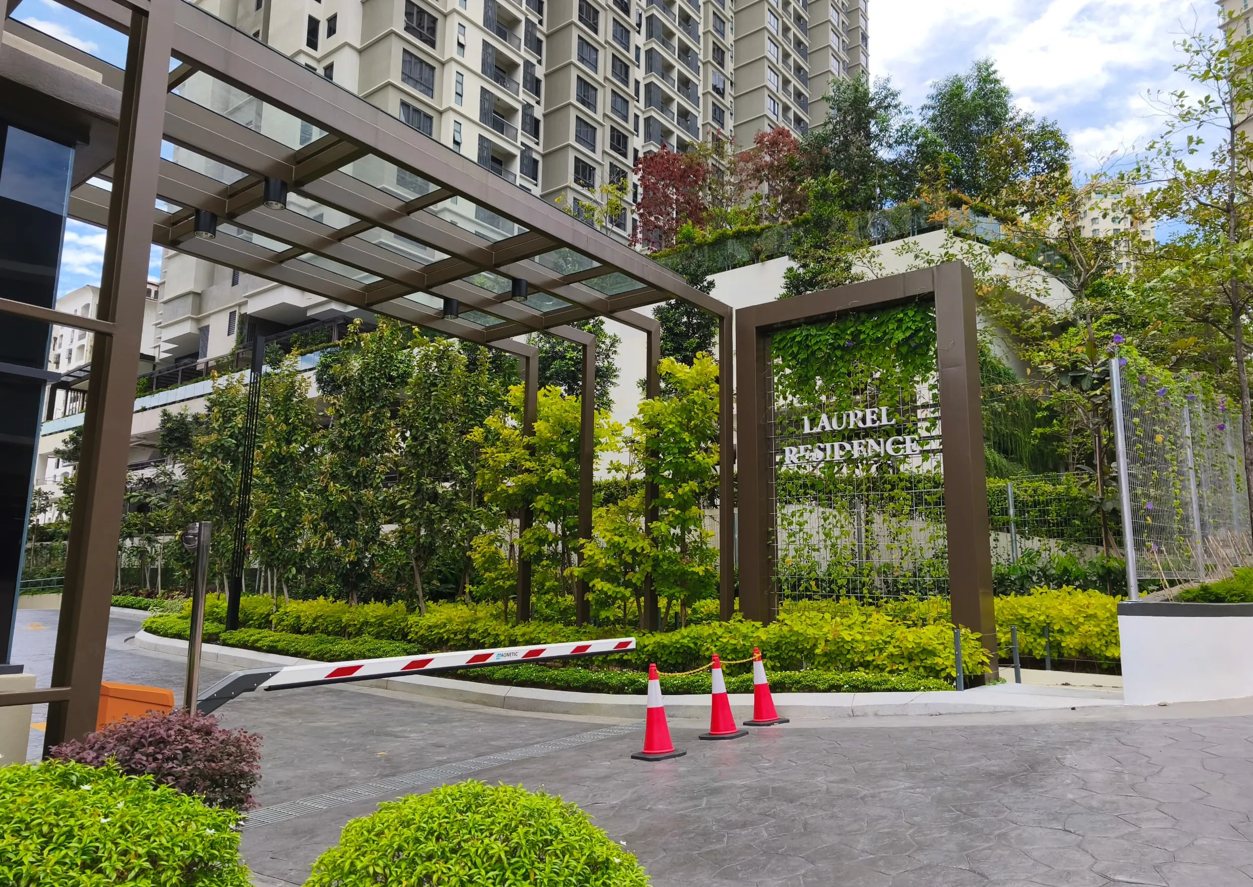 Laurel Residence unit property photo 7