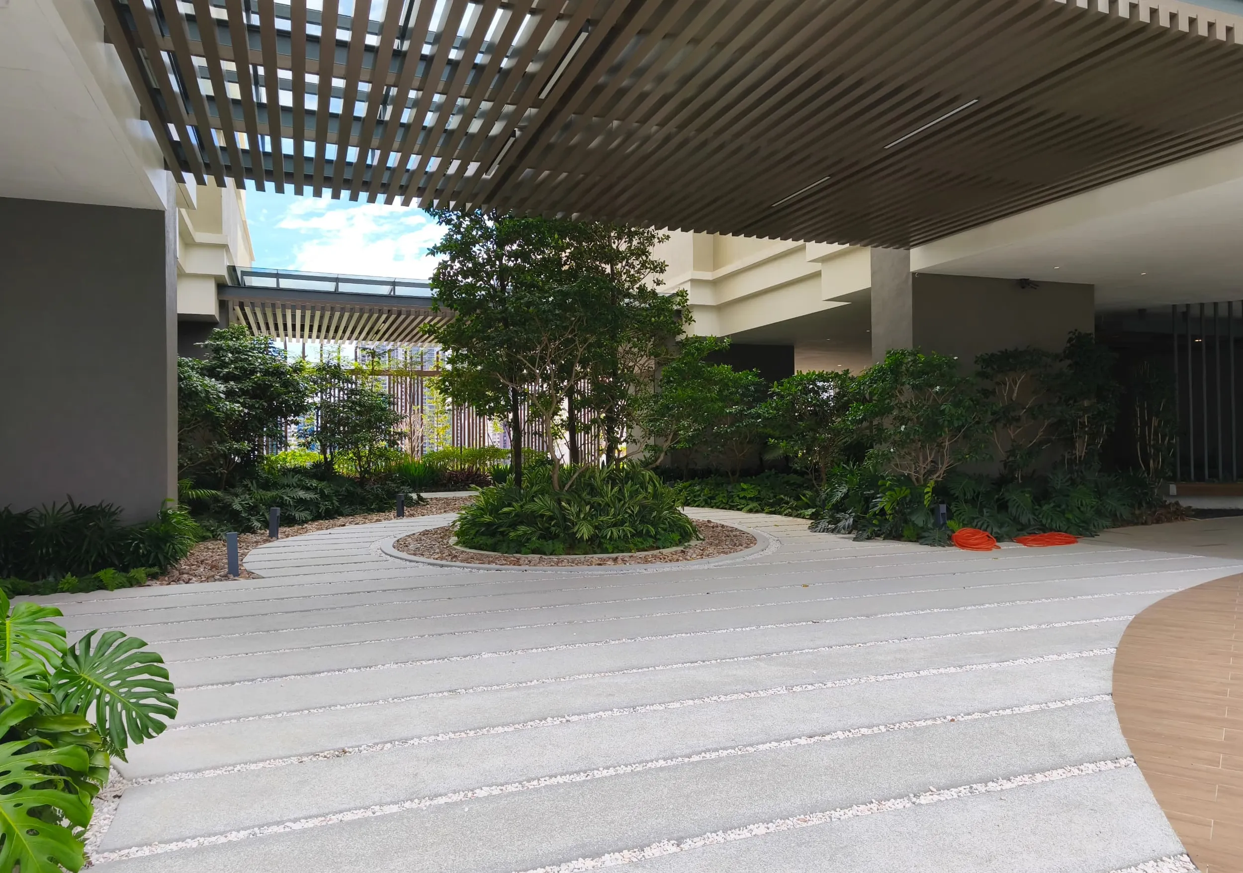 Laurel Residence unit property photo 8