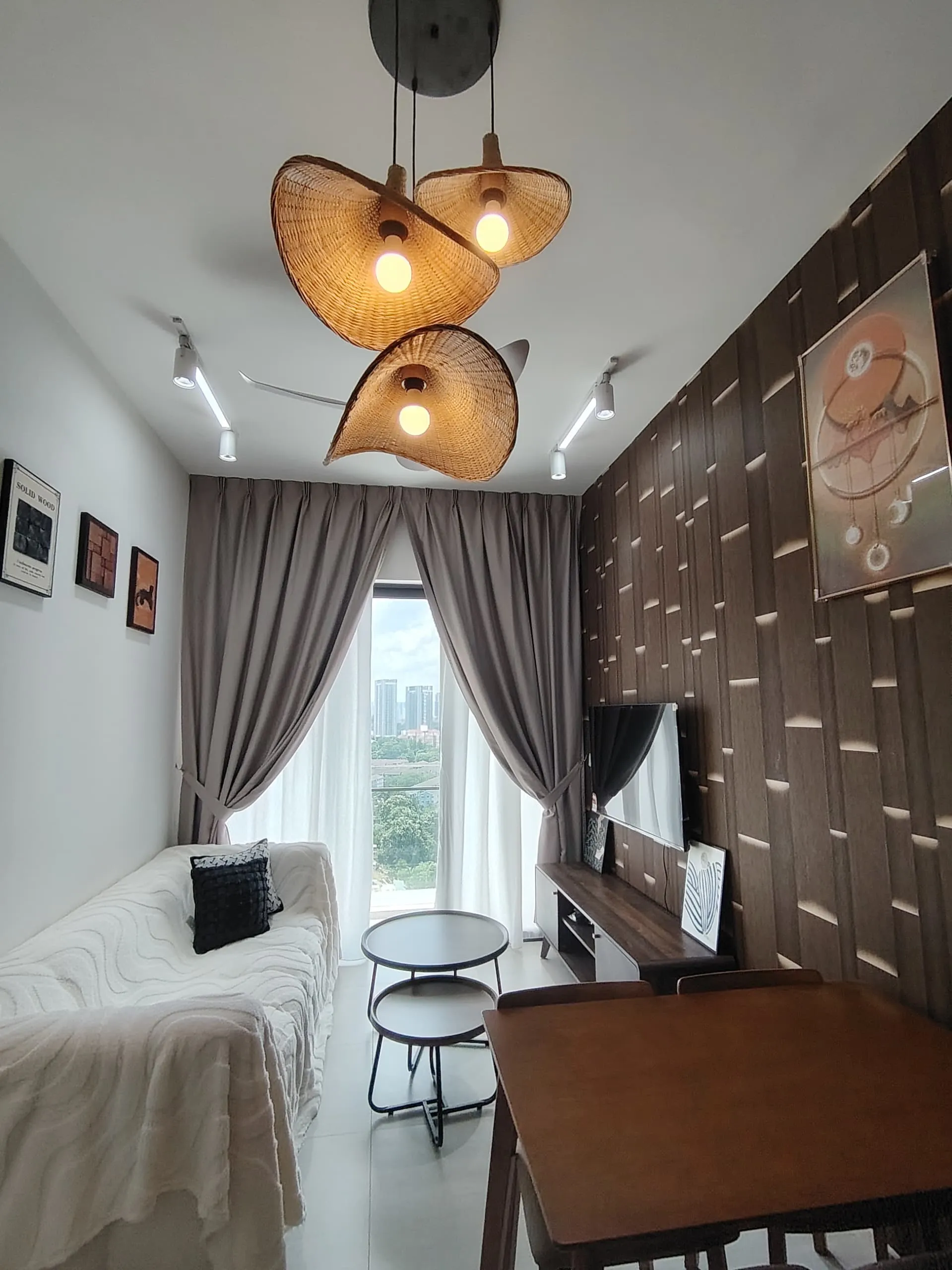 Laurel Residence unit property photo 4