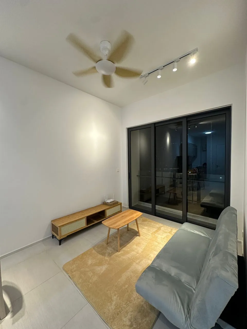 Laurel Residence unit property photo 1