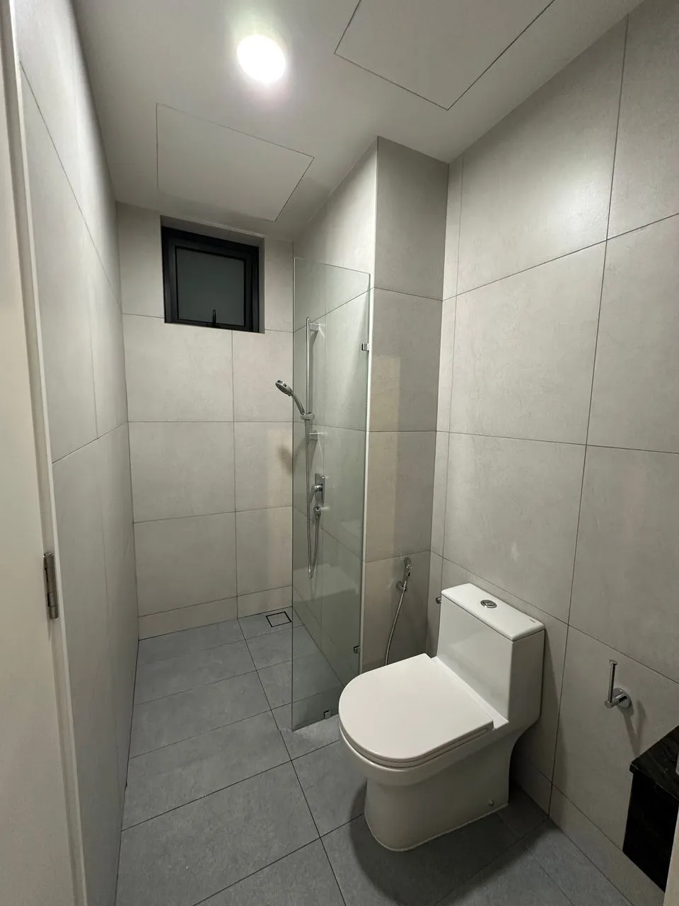 Laurel Residence unit property photo 3