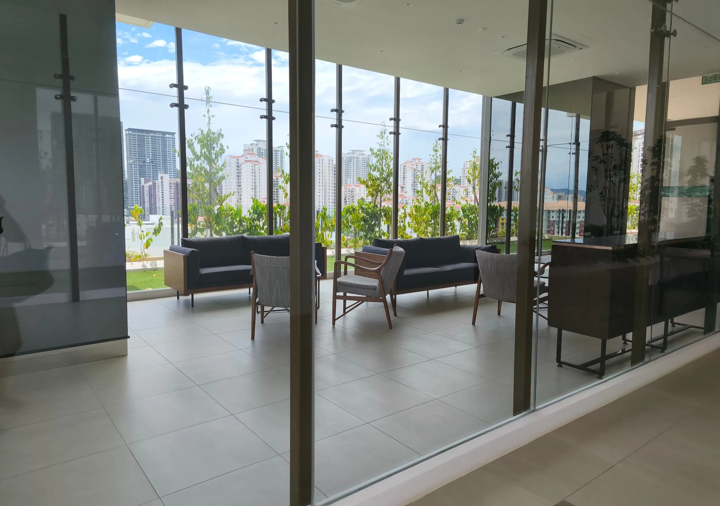 Laurel Residence unit property photo 16