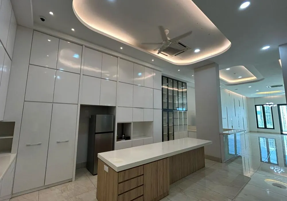 Country Heights Damansara unit property photo 14