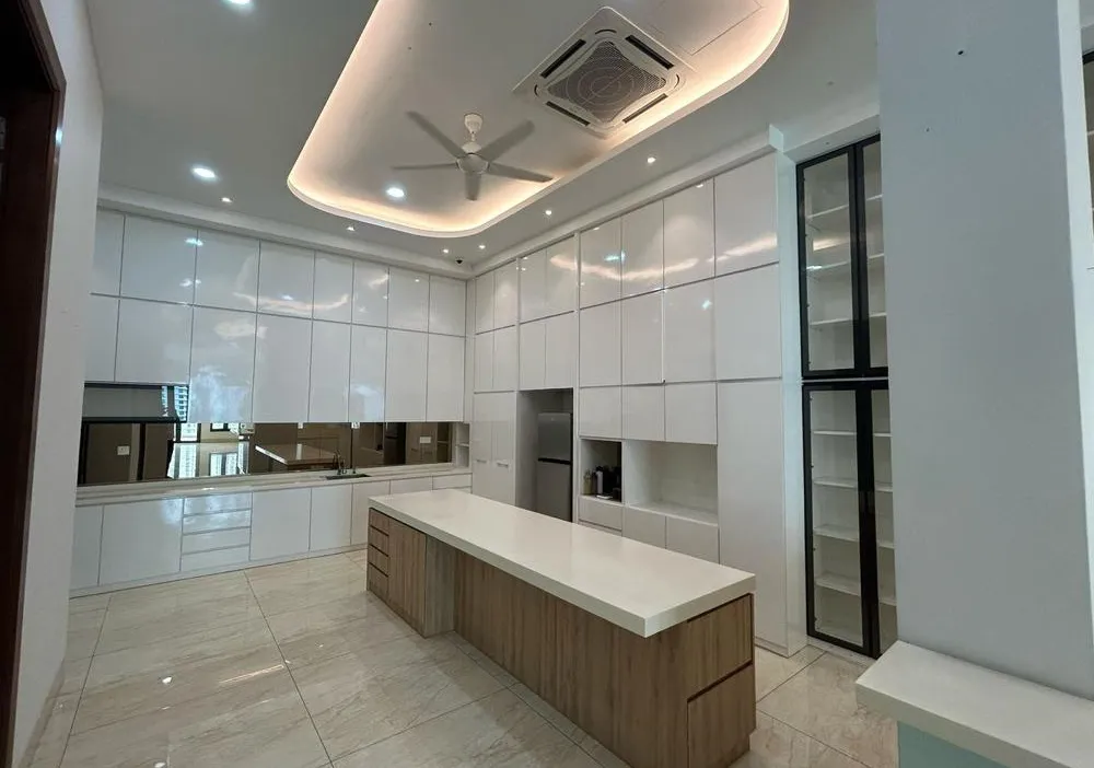 Country Heights Damansara unit property photo 15