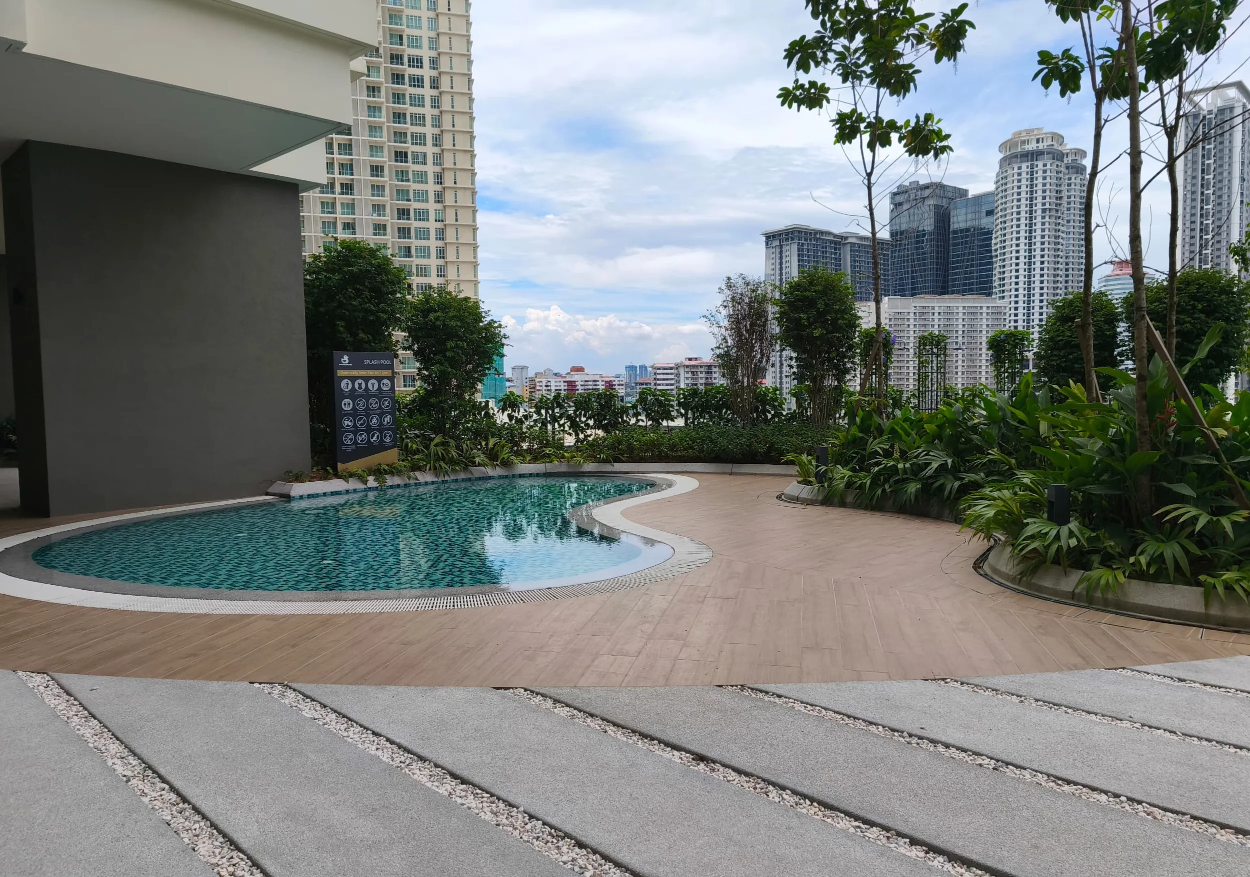 Laurel Residence unit property photo 13