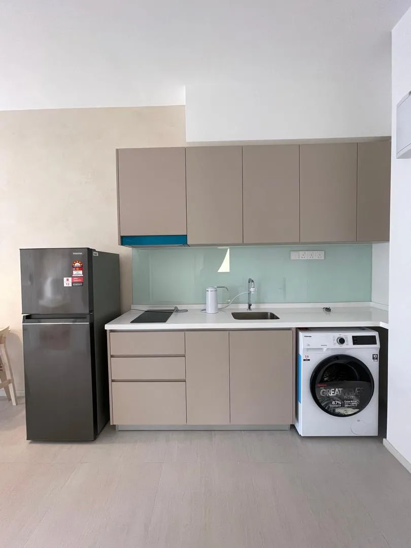Laurel Residence unit property photo 7