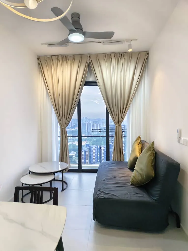 Laurel Residence unit property photo 1