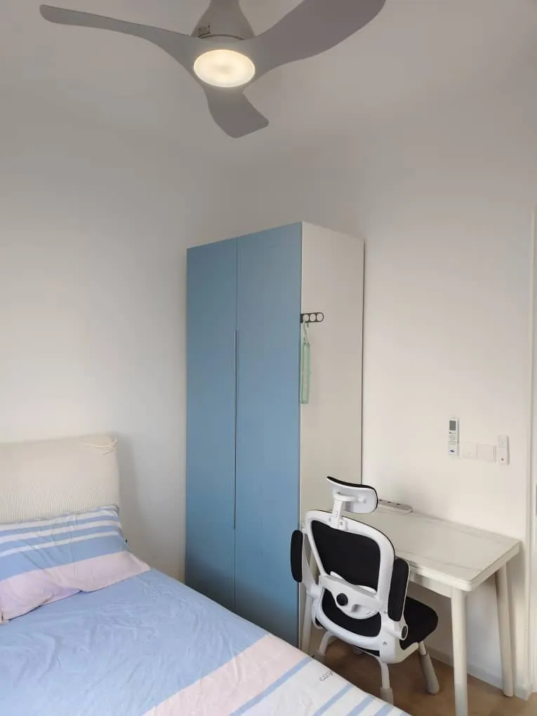 Laurel Residence unit property photo 4