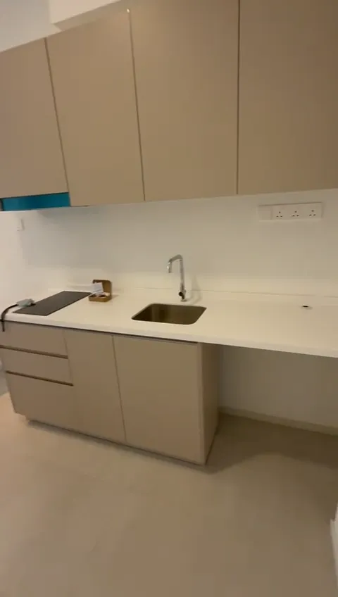 Laurel Residence unit property photo 2