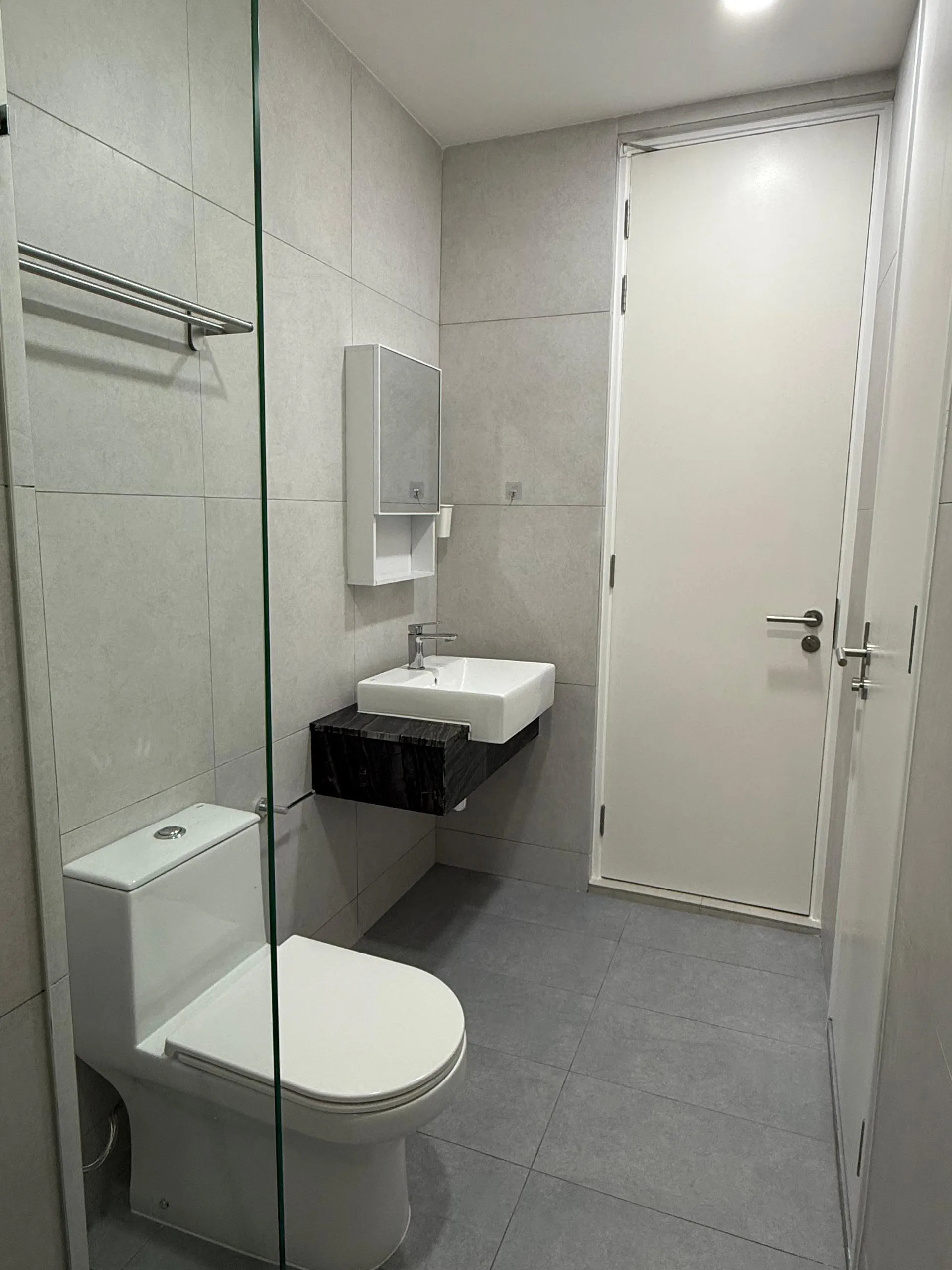 Laurel Residence unit property photo 10
