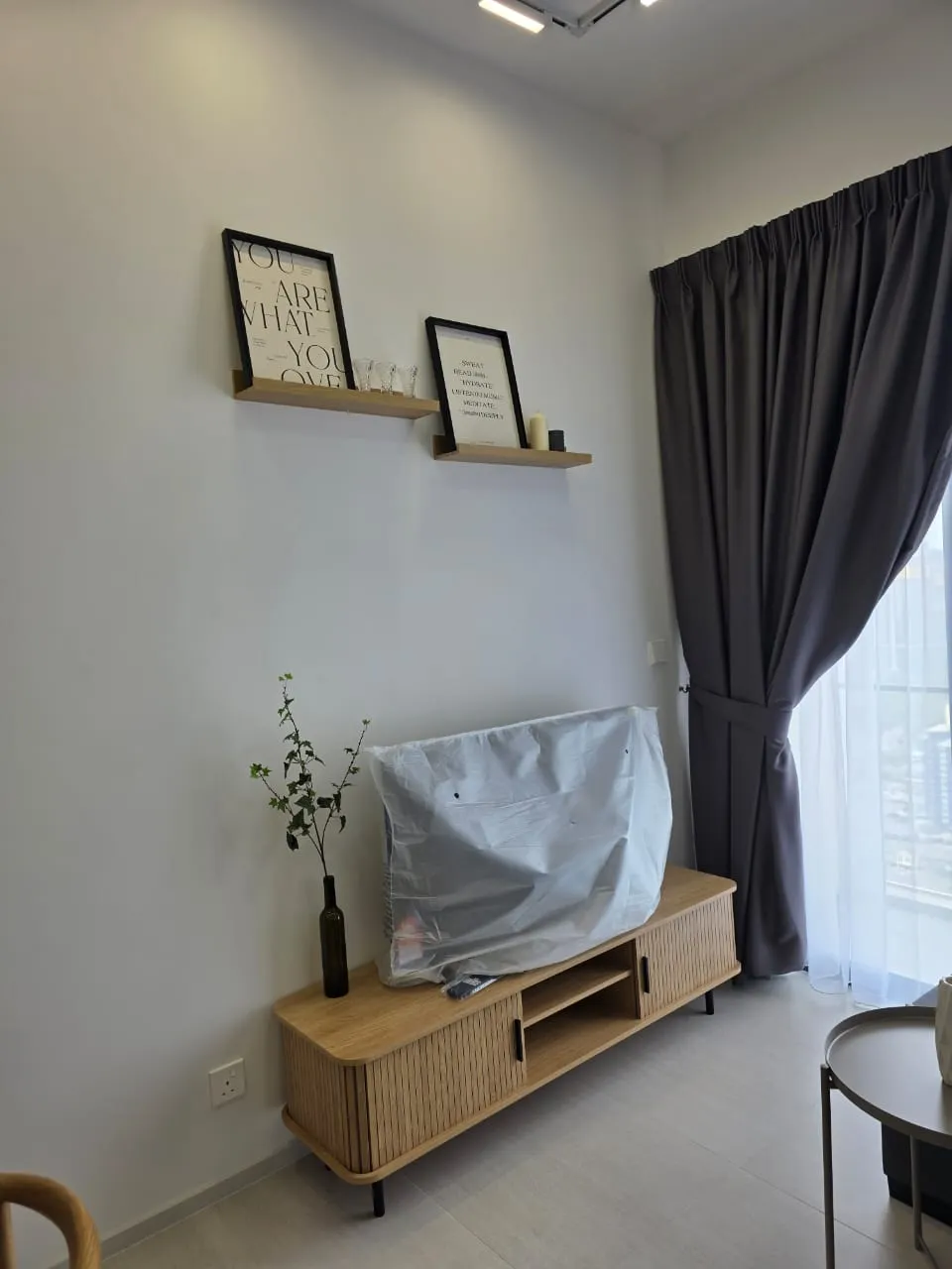 Laurel Residence unit property photo 4