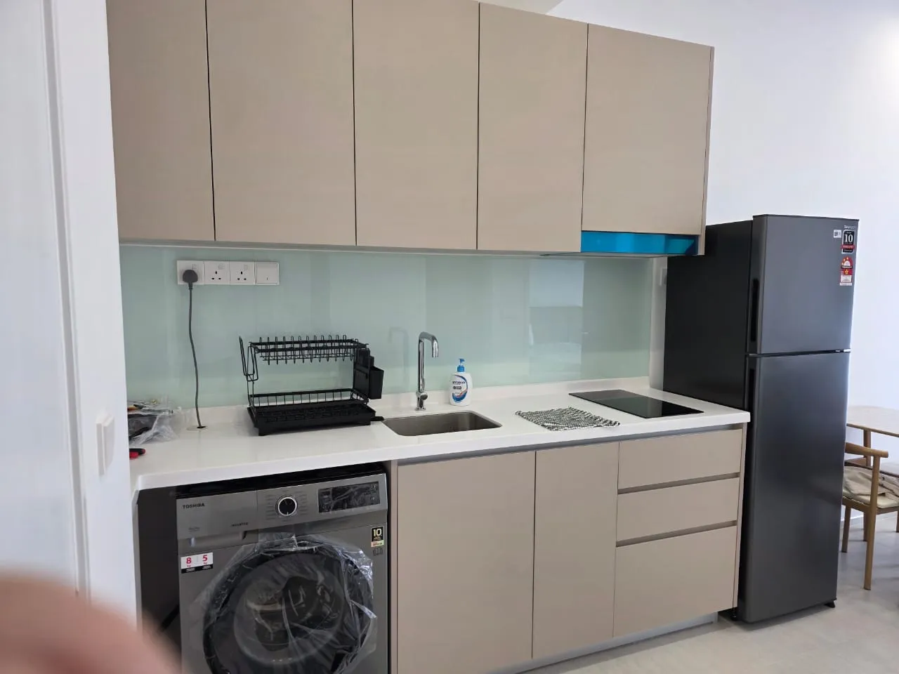 Laurel Residence unit property photo 5