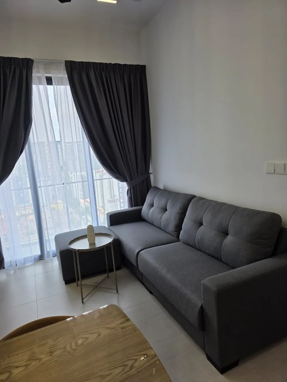 Laurel Residence unit property photo 6