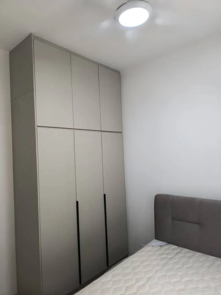 Laurel Residence unit property photo 7