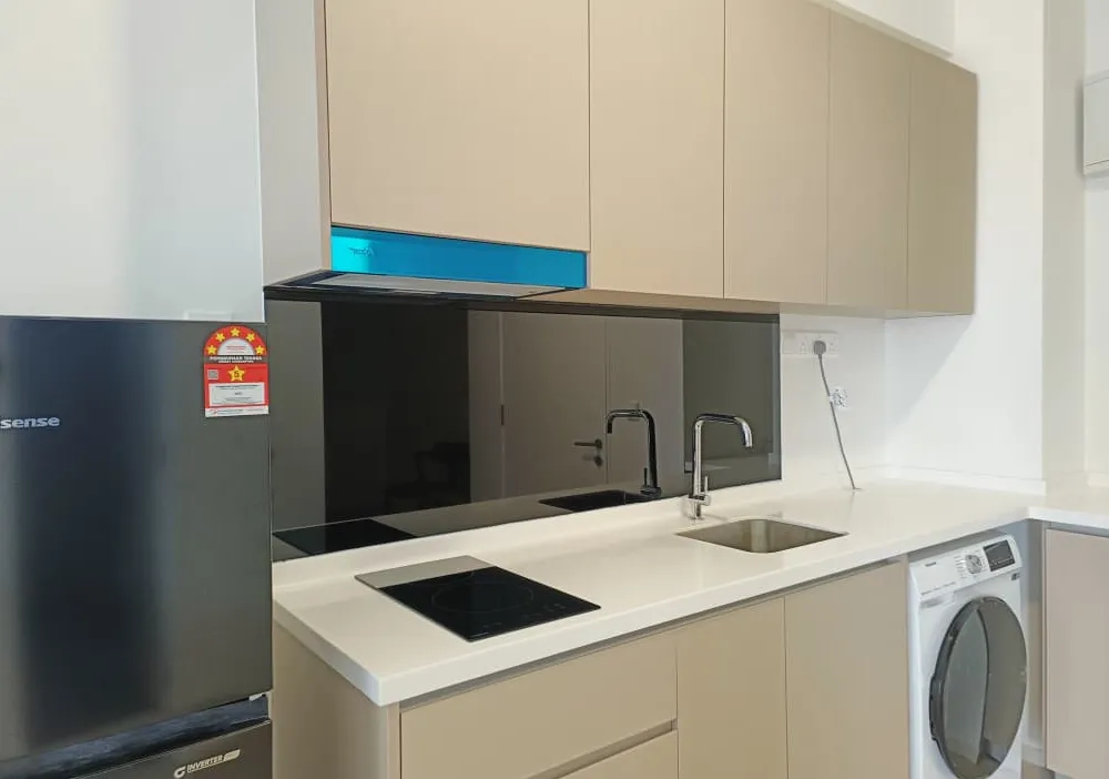 Laurel Residence unit property photo 6