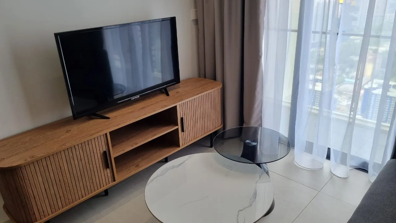 Laurel Residence unit property photo 2