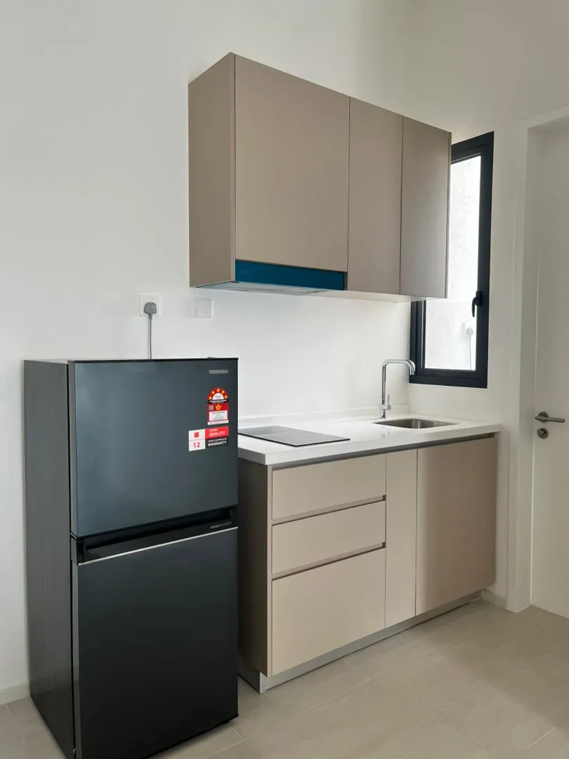 Laurel Residence unit property photo 2