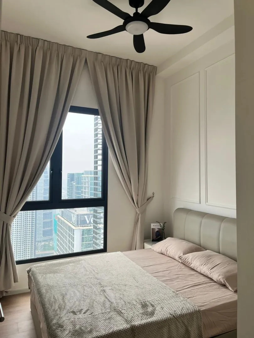 Laurel Residence unit property photo 10