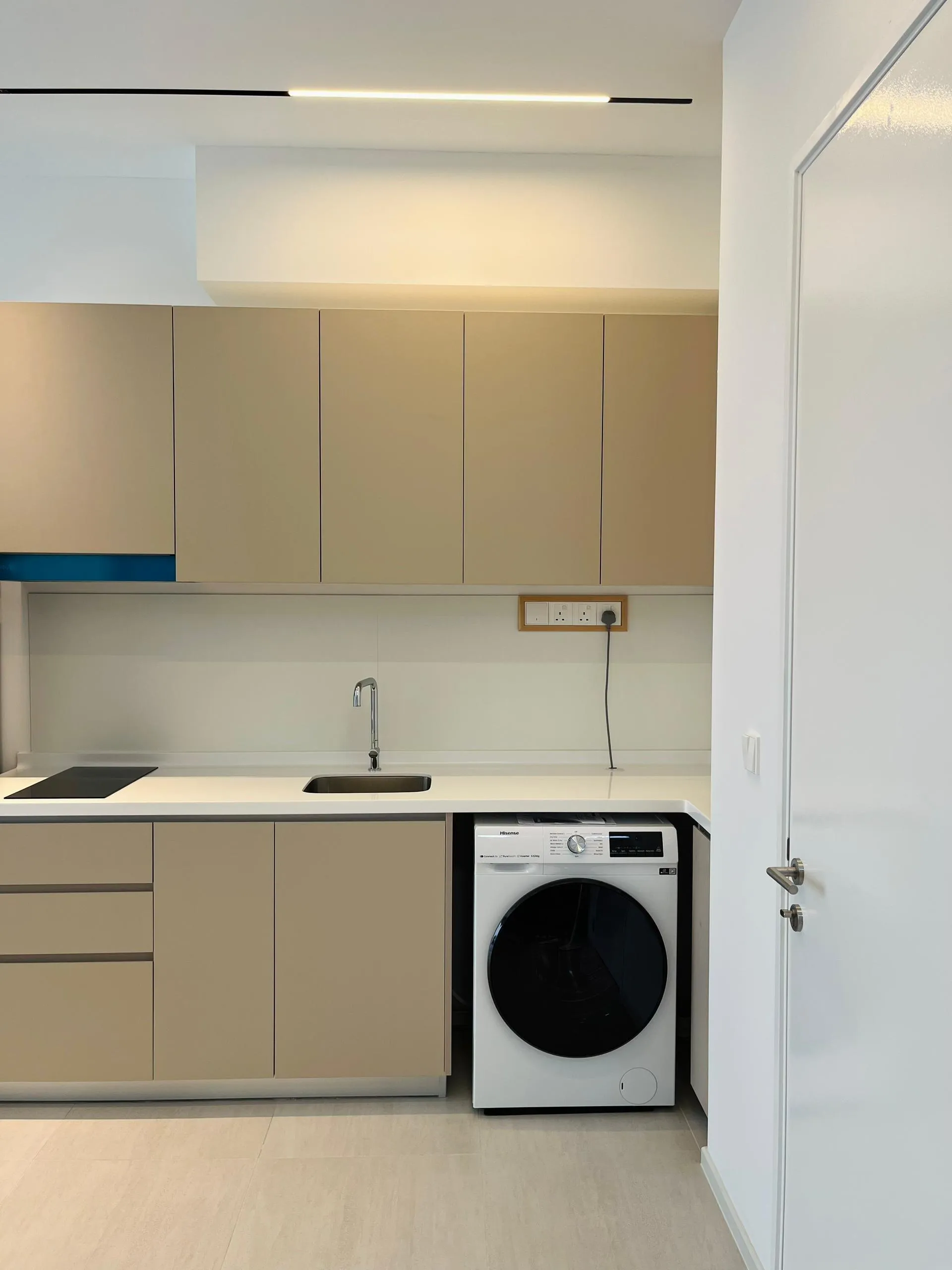 Laurel Residence unit property photo 13