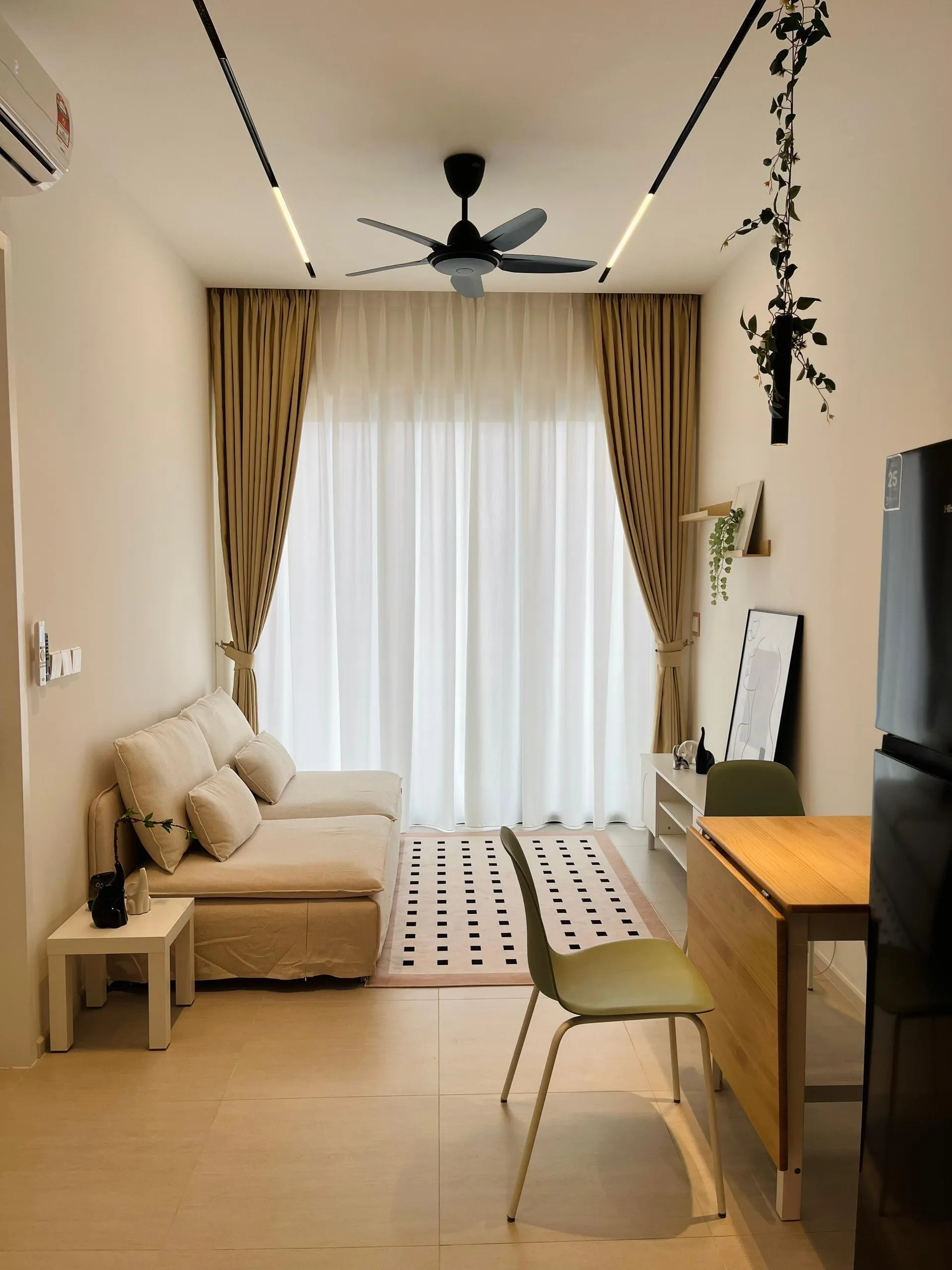 Laurel Residence unit property photo 16