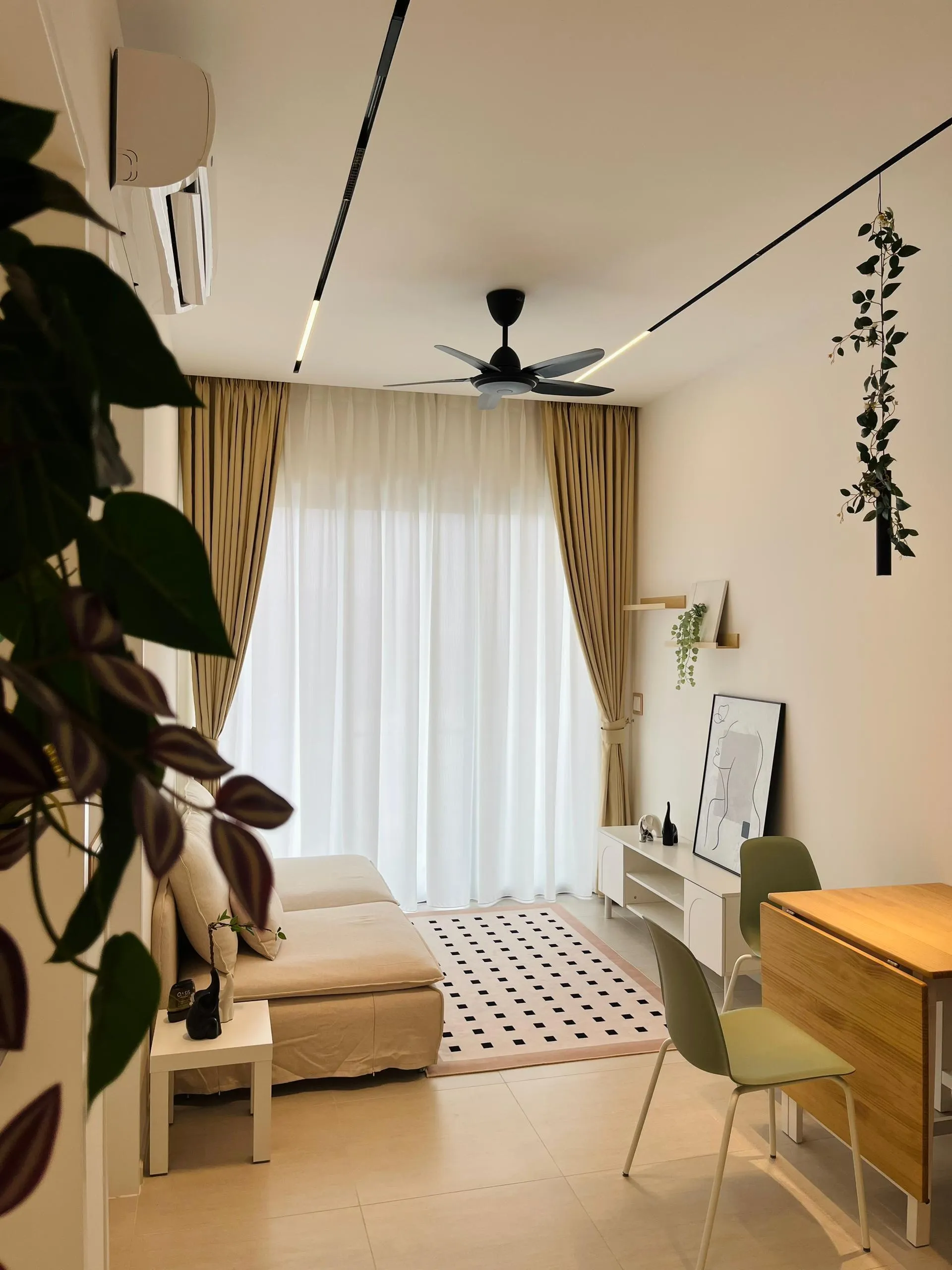 Laurel Residence unit property photo 17