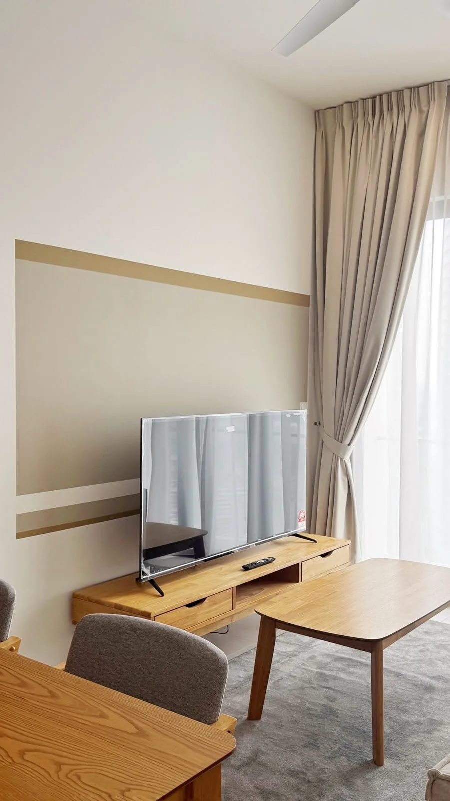 Laurel Residence unit property photo 2