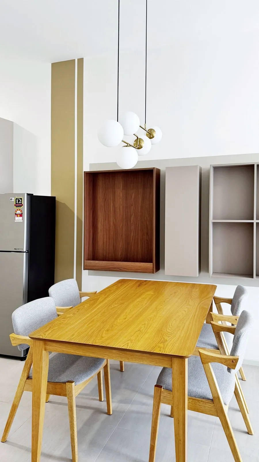 Laurel Residence unit property photo 6