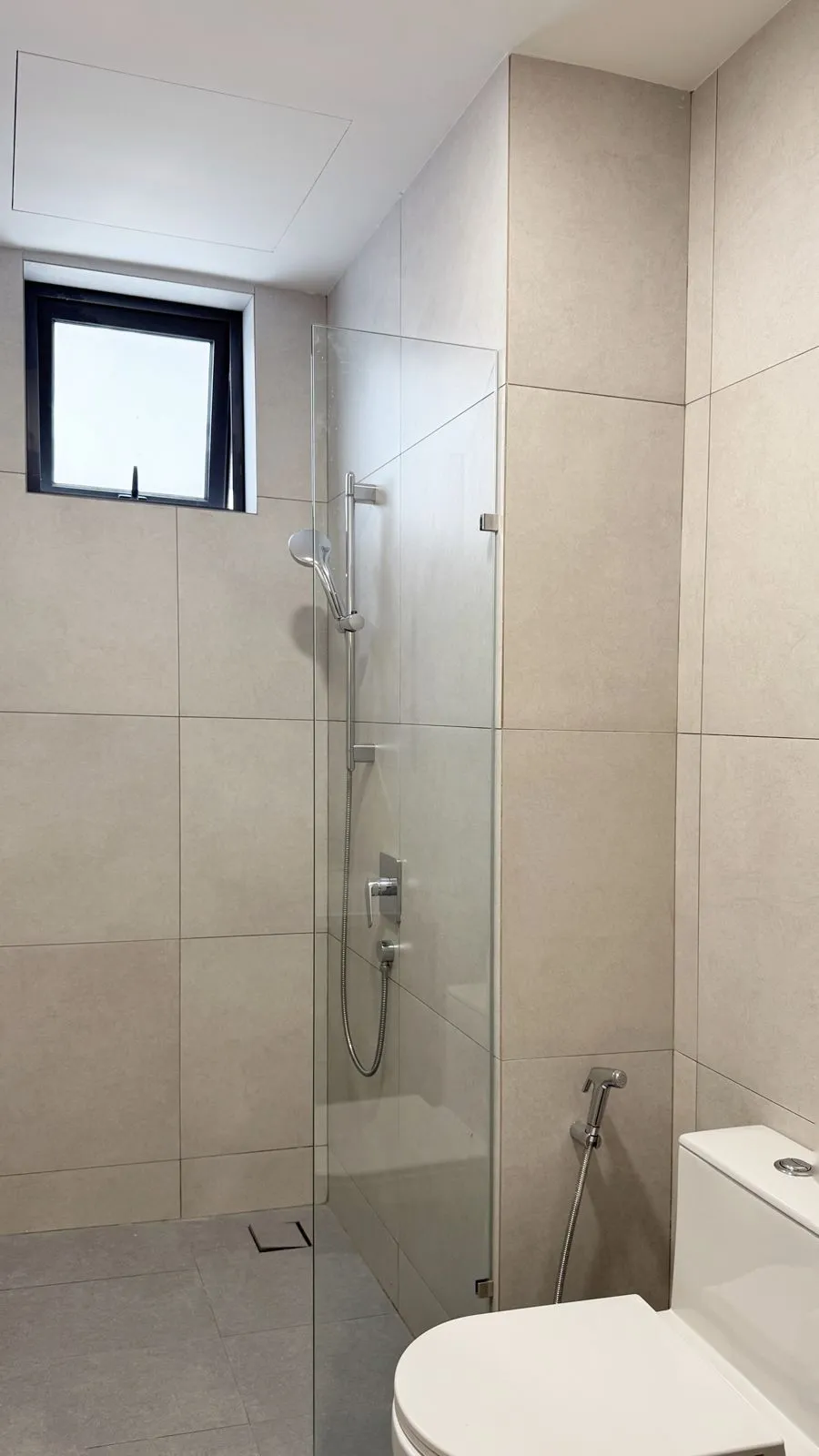 Laurel Residence unit property photo 11