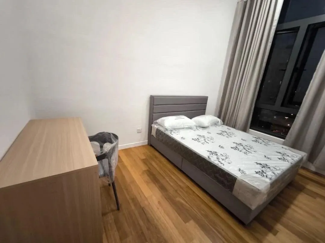The Maple Residences unit property photo 3