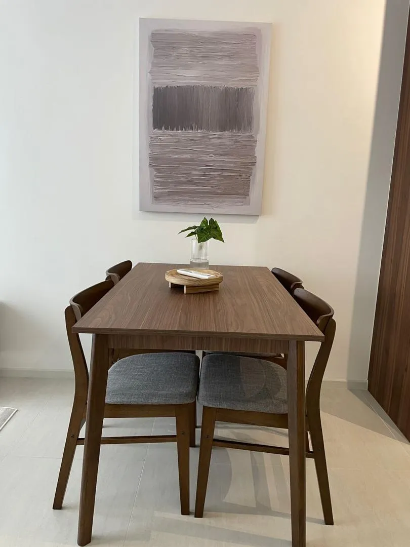Laurel Residence unit property photo 2