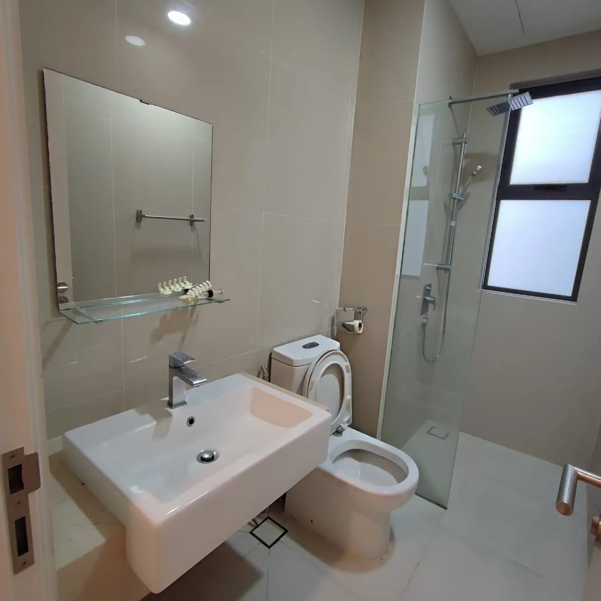 South View Serviced Apartments unit property photo 11