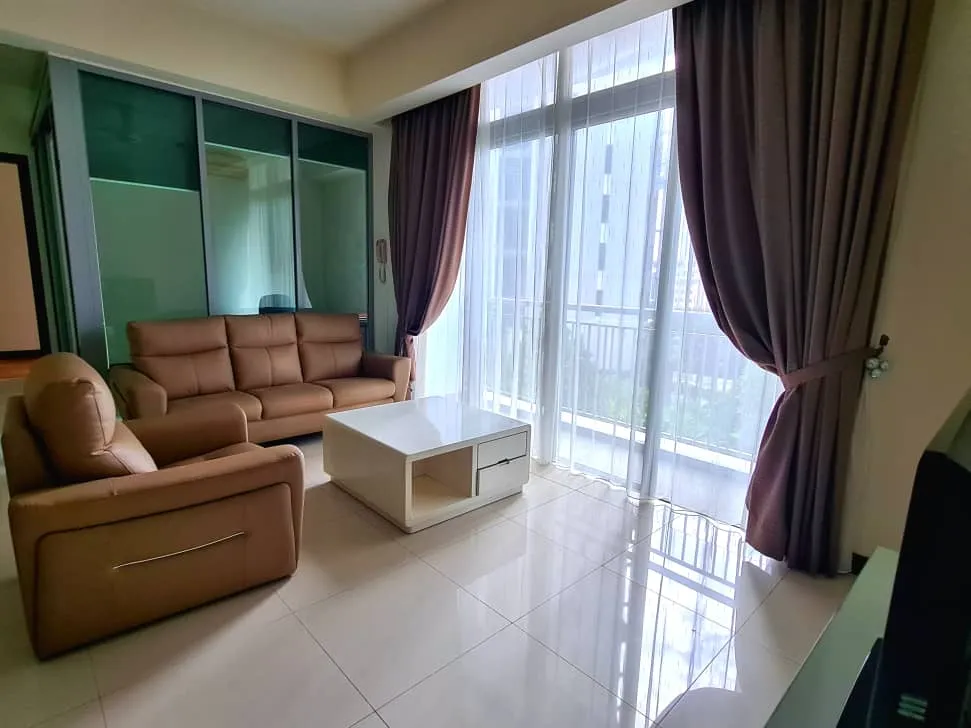 Hampshire Residences unit property photo 1