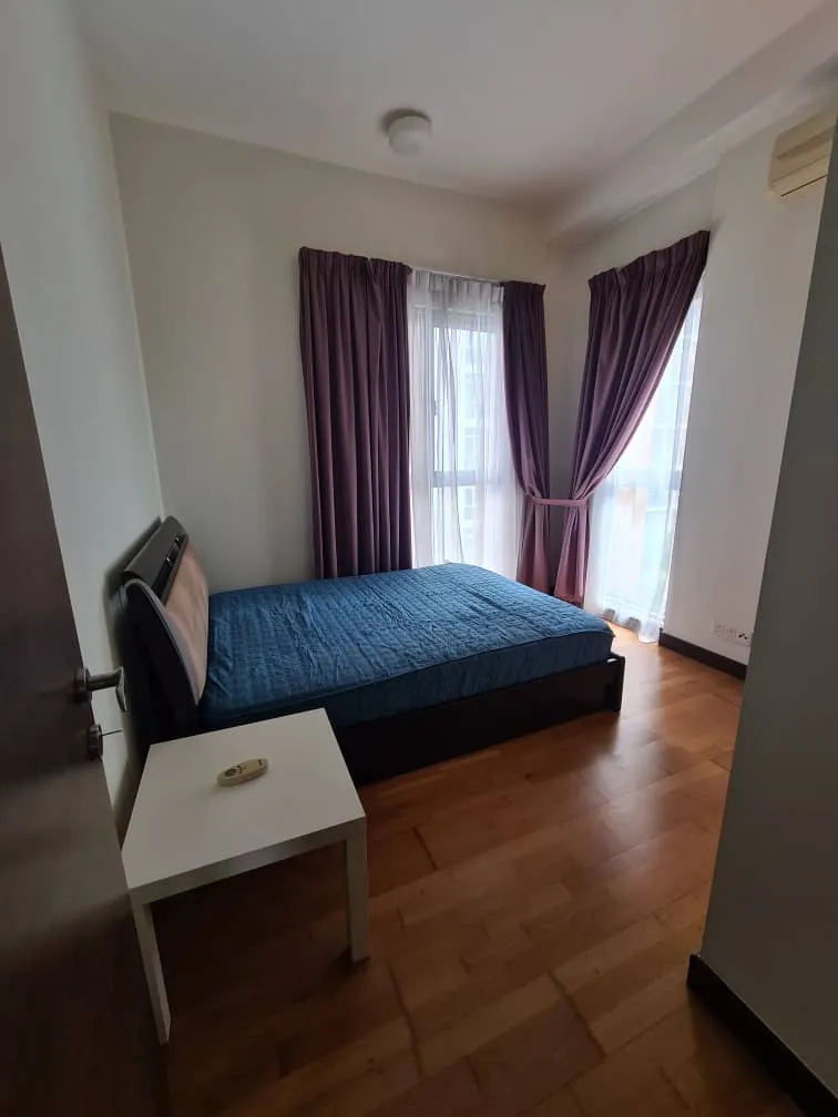 Hampshire Residences unit property photo 8