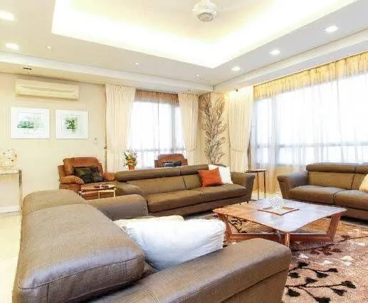 The Capsquare Residences unit property photo 1