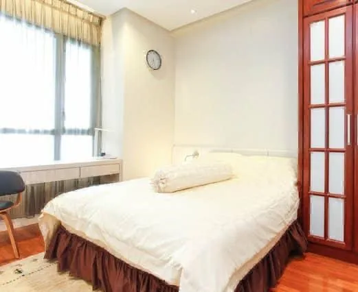 The Capsquare Residences unit property photo 5