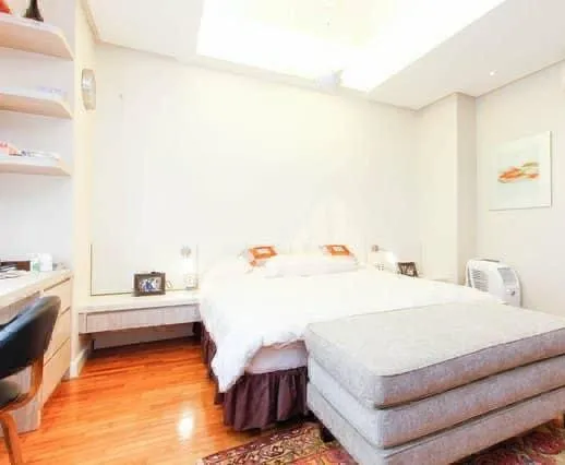 The Capsquare Residences unit property photo 7