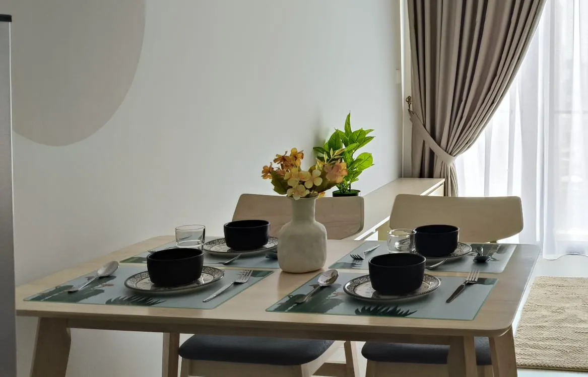 Laurel Residence unit property photo 4