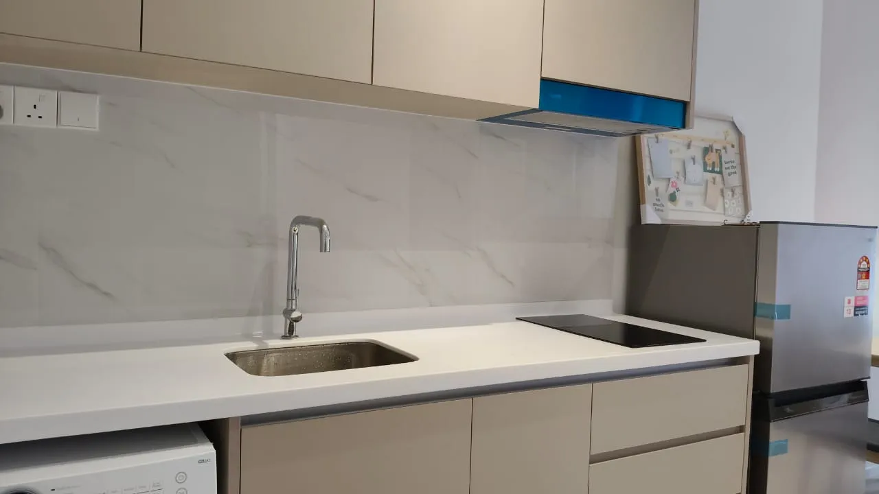 Laurel Residence unit property photo 10