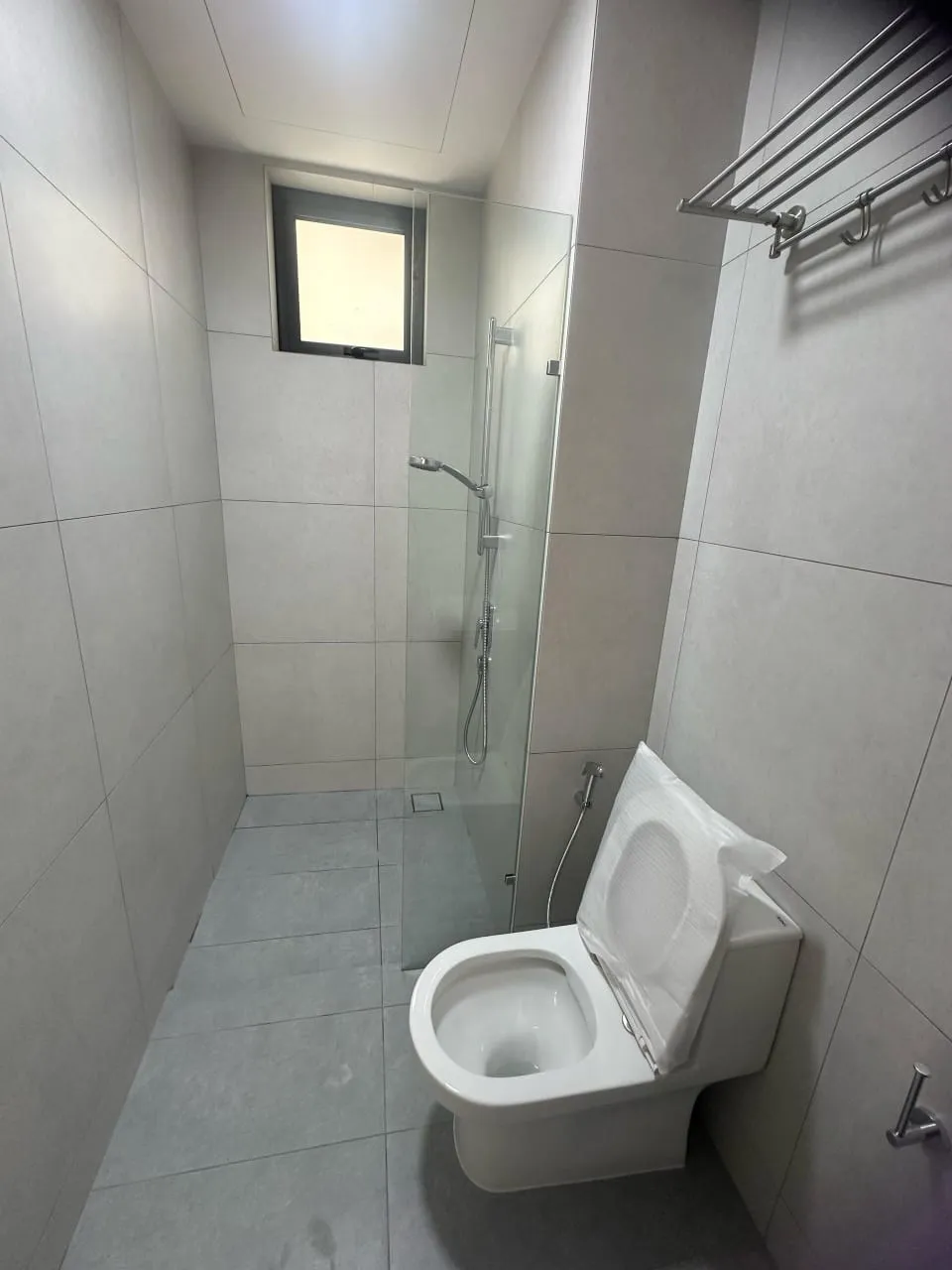 Laurel Residence unit property photo 6
