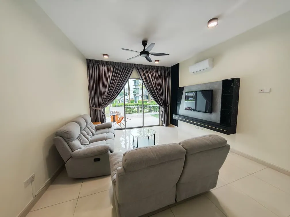 Zenia Garden Condo unit property photo 2