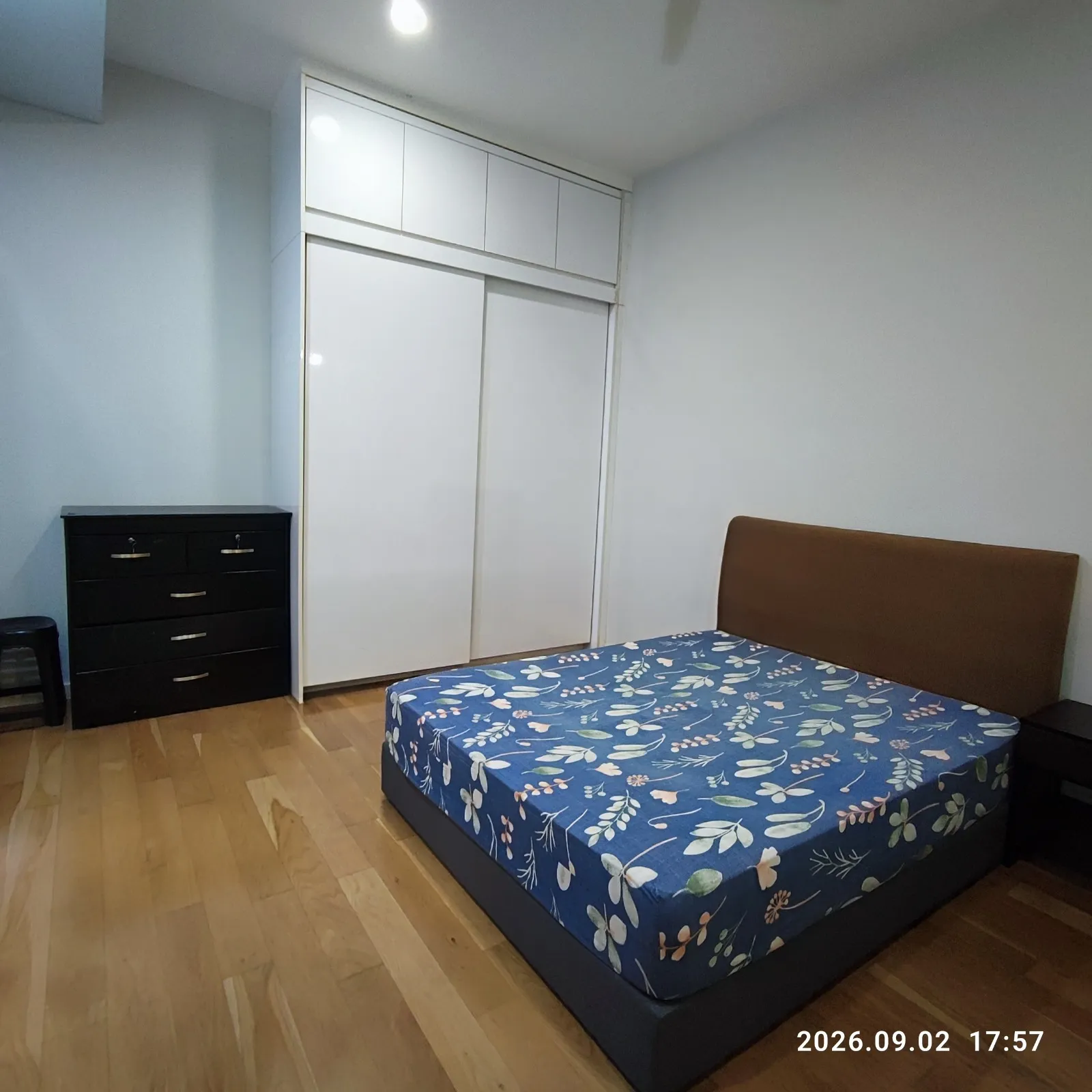 South View Serviced Apartments | 815 sq.ft